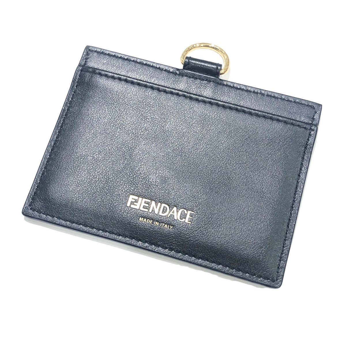 中古】 VERSACE ヴェルサーチ 定期入れ・パスケース フェンダーチェ  