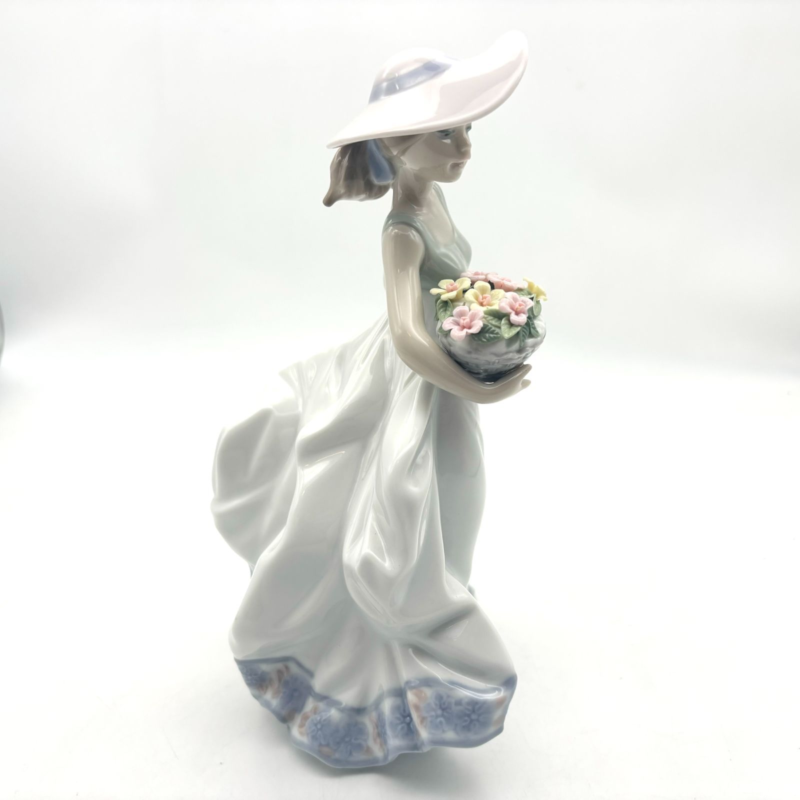 LLADRO リヤドロ 春の花かご フィギュリン - メルカリ