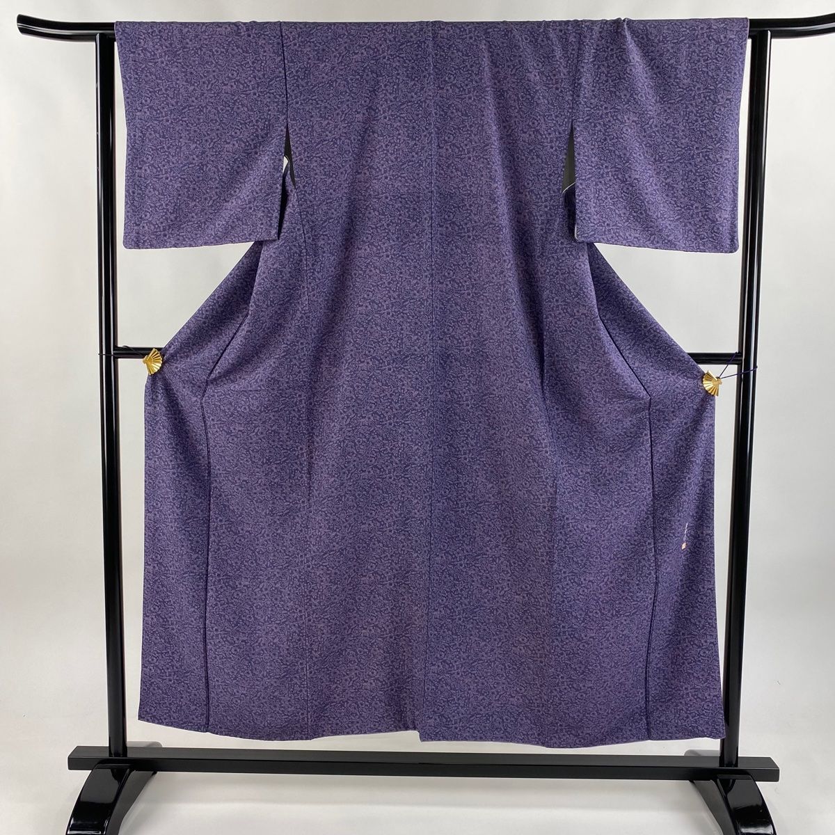 小紋 身丈153cm 裄丈64cm M 袷 隆峰 落款 草花 縮緬 紫 正絹 秀品