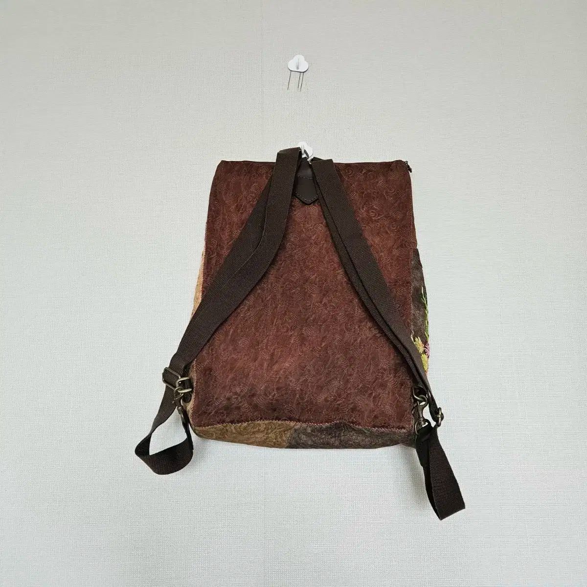 キルトの天染め刺繍入りバックパック