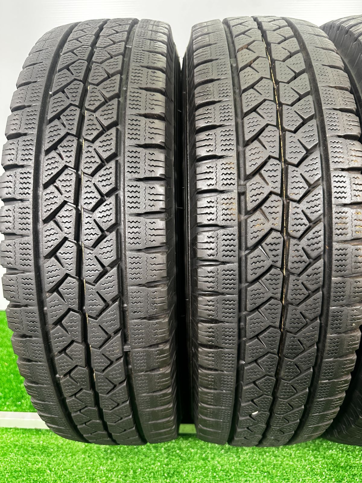 165R13 LT 6PR ブリヂストン/VL1 2022年 バリ山 スタッドレス プロ
