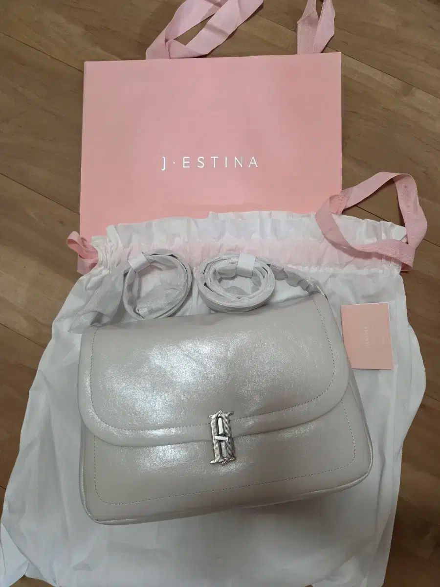 ジェイエスティナ