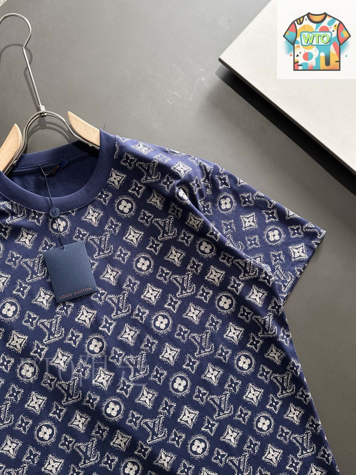 今日特価】Louis Vuitton 2025SS ブルー T シャツ（ユニセックス