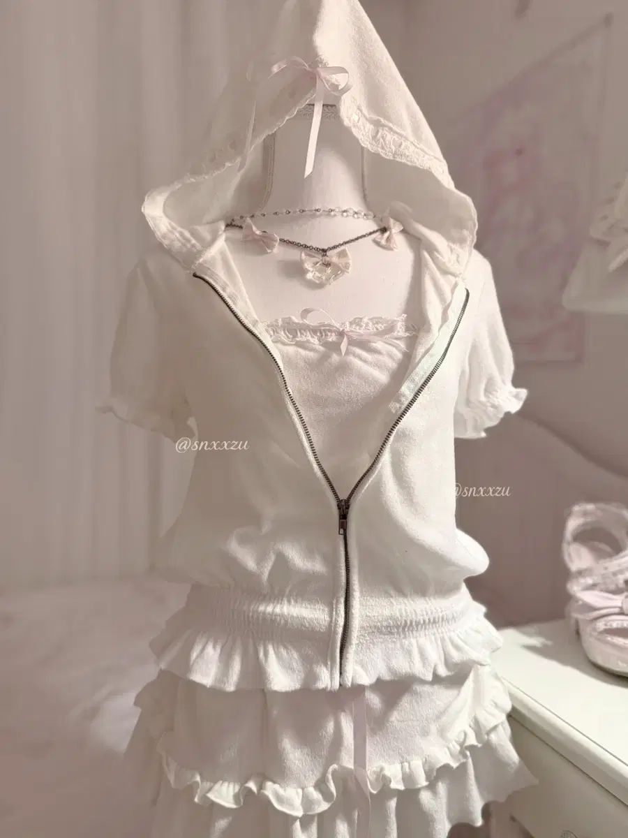 LIZ LISA リズリサ 必須アイテム ピンクレース リボン フード付きTシャツ チューブトップ セット 姫カジ latteGALフィンガーコル