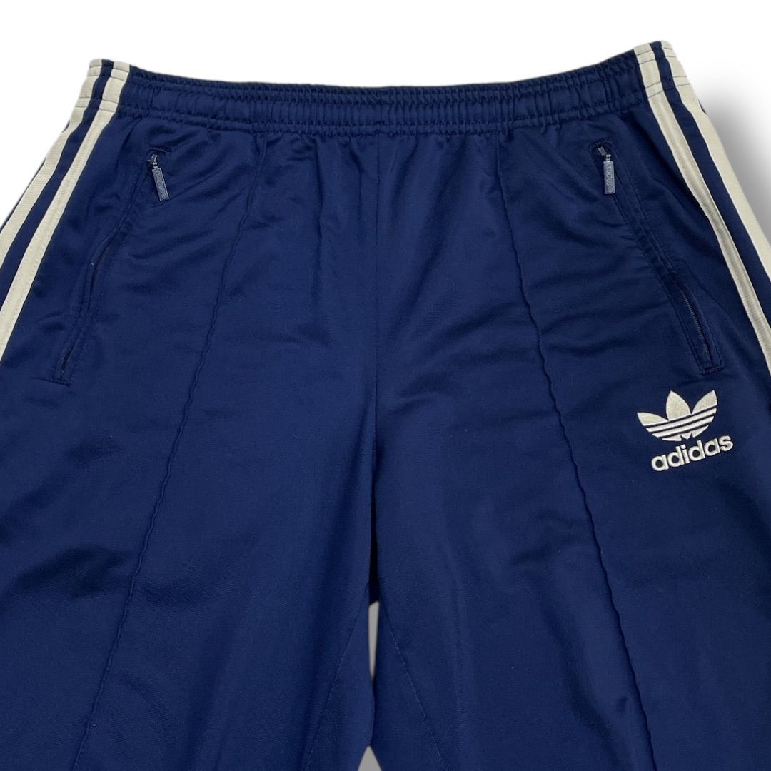 adidas トラックパンツ　ジャージー　万国旗タグ　サイズXL adidas - 【美品・クリーニング済】adidas ジャージ M ブラック