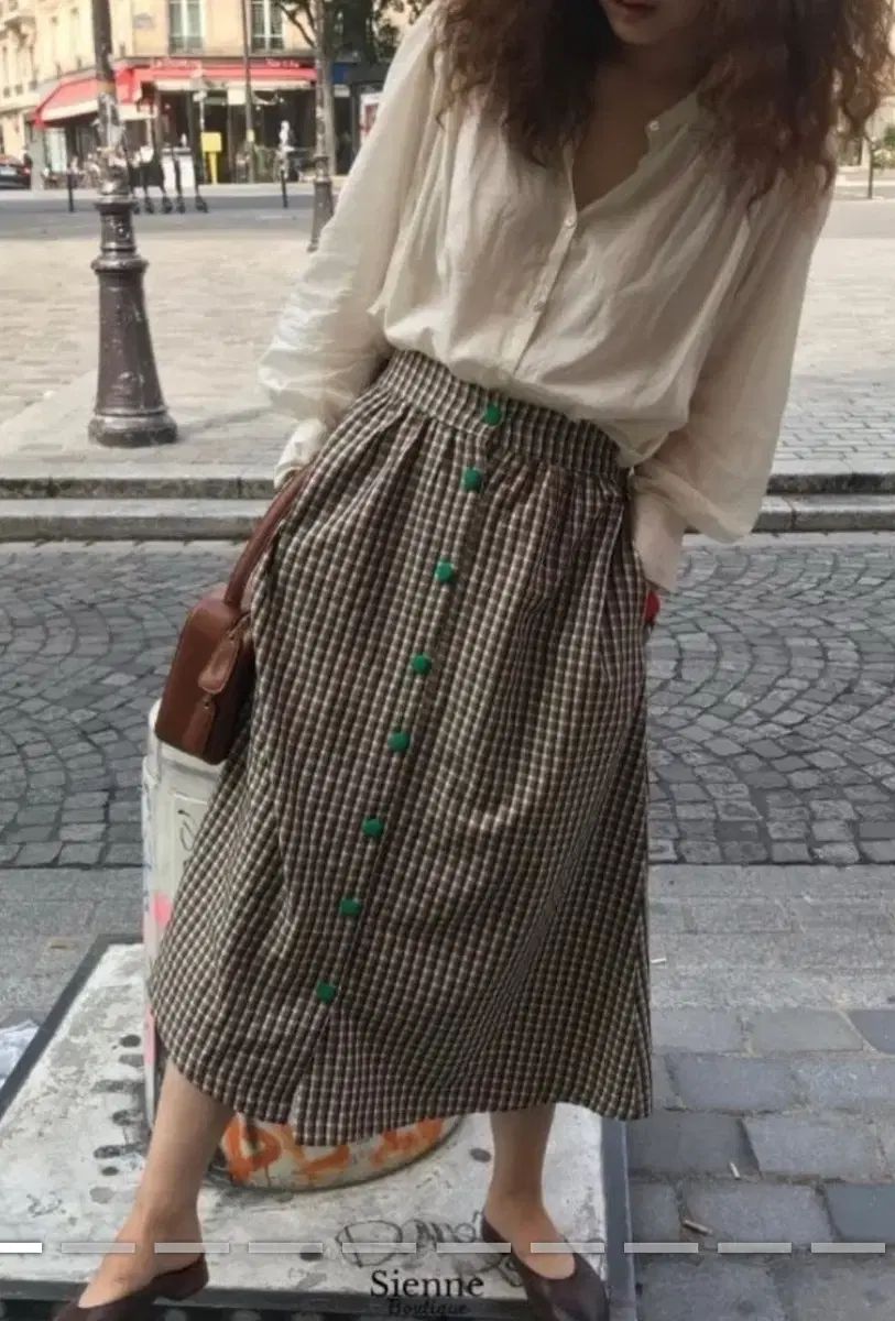 シエンヌ CHECK グリーンボタン スカート