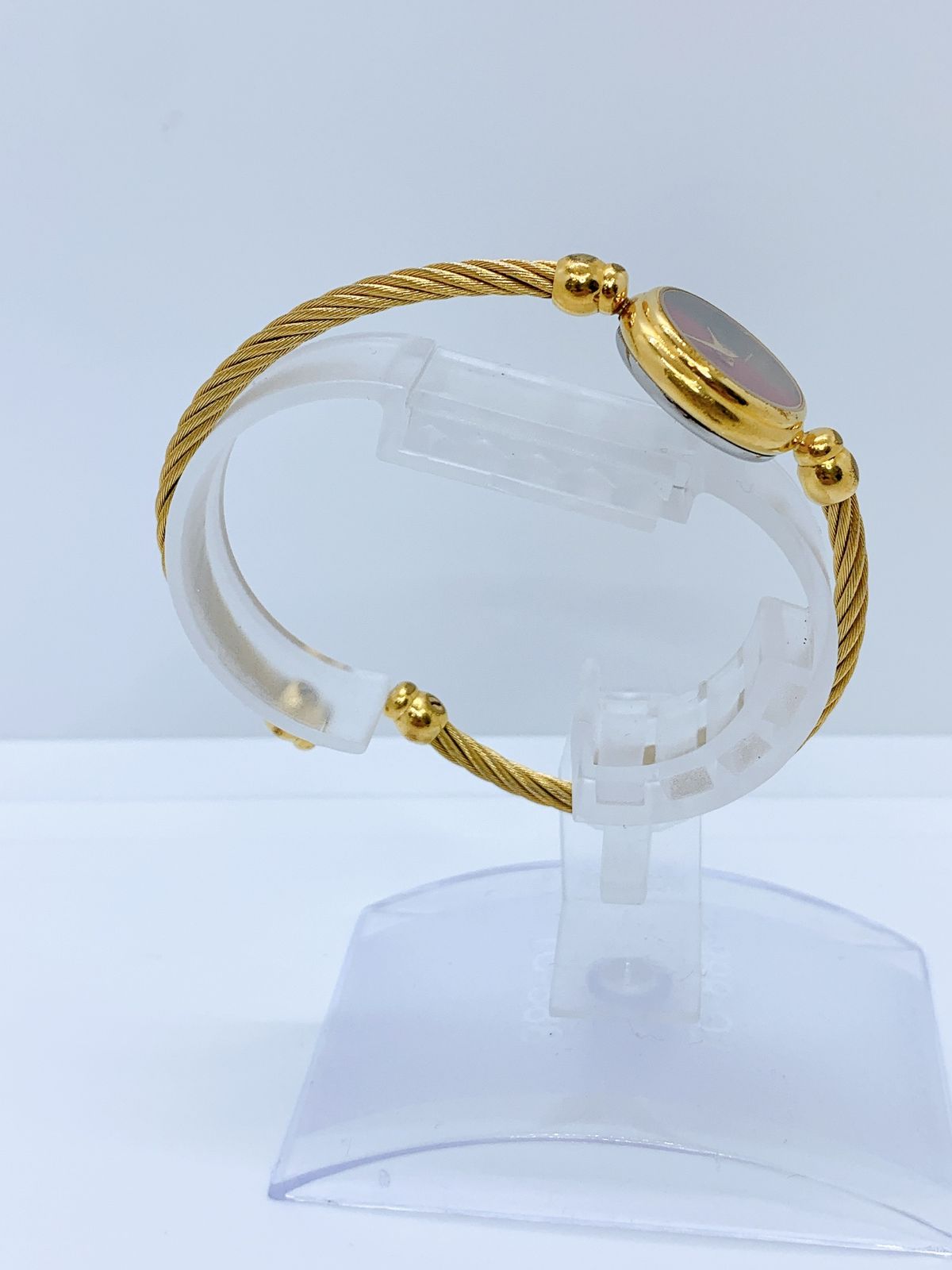 GUCCI/グッチ バングルウォッチ ワイヤーブレス シェリーライン文字盤