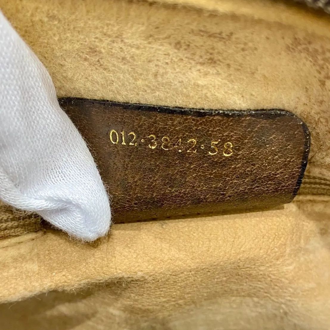 美品✨GUCCI ボディバッグ GG キャンバス レザー シェリーライン ⭐極美品⭐GUCCI GG柄 シェリー ウエストバッグ - メルカリ