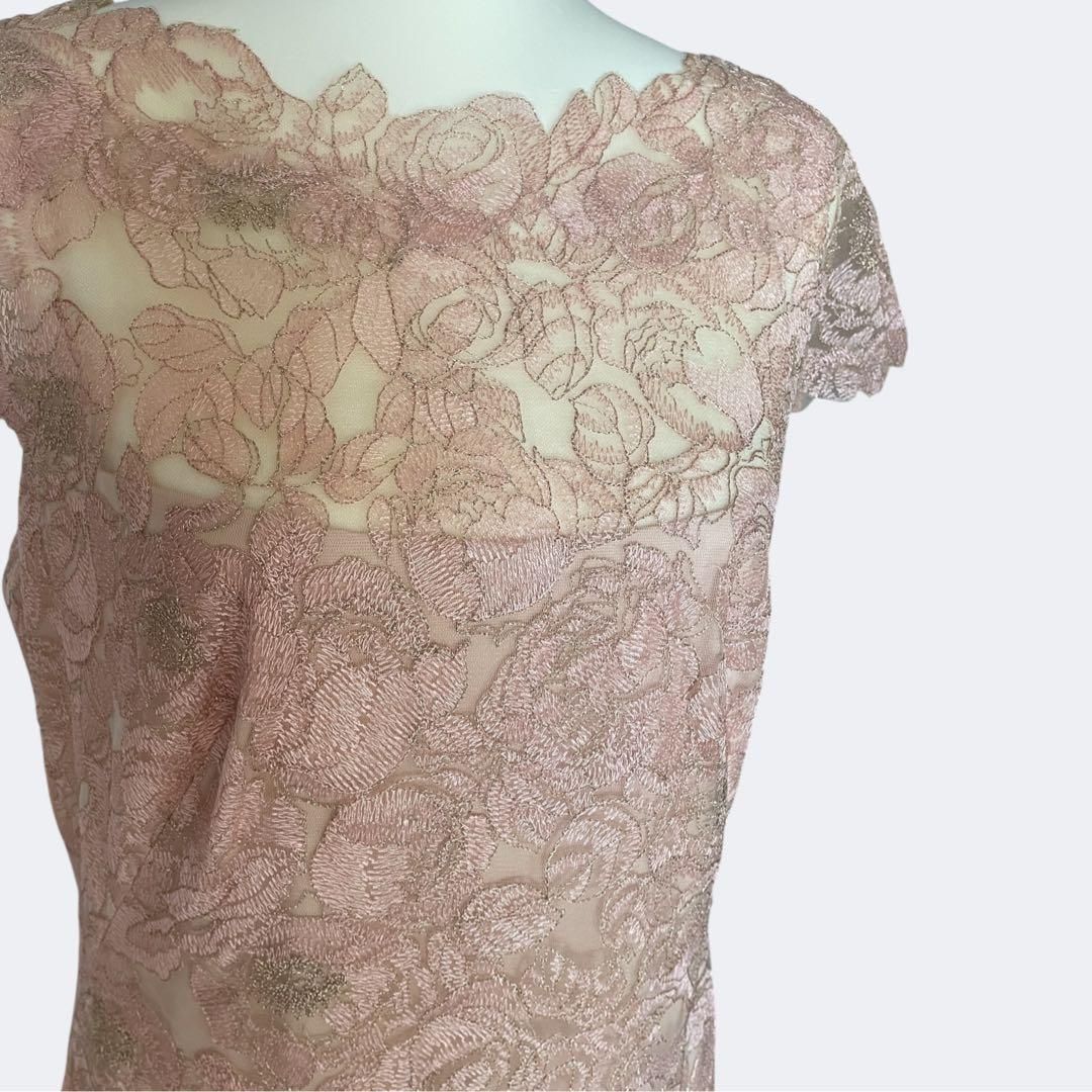 新品 TADASHI SHOJI フラワーレース タイトワンピース ベージュ M 新品◇TADASHI SHOJI タダシショージ 上品ゴールドピンクベージュお花