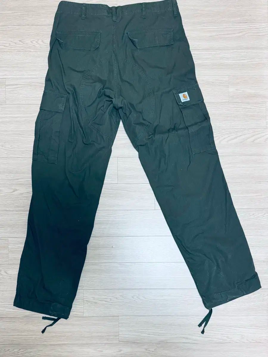 カーハート WIP コルンビア カーキ カーゴパンツ
