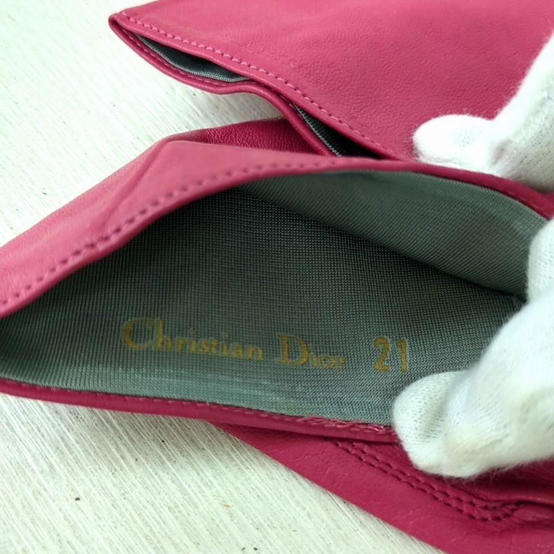 クリスチャン　ディオール　レザー　ロゴ入り　グローブ　手袋　ピンク クリスチャン ディオール レザー ロゴ入り グローブ 手袋 ピンク