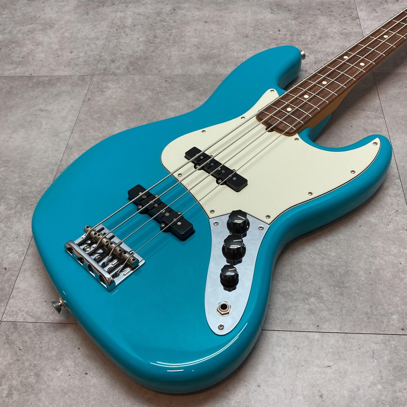 三重本店 楽器 Fender フェンダー ベース American Professional II Jazz Bass 2021 471