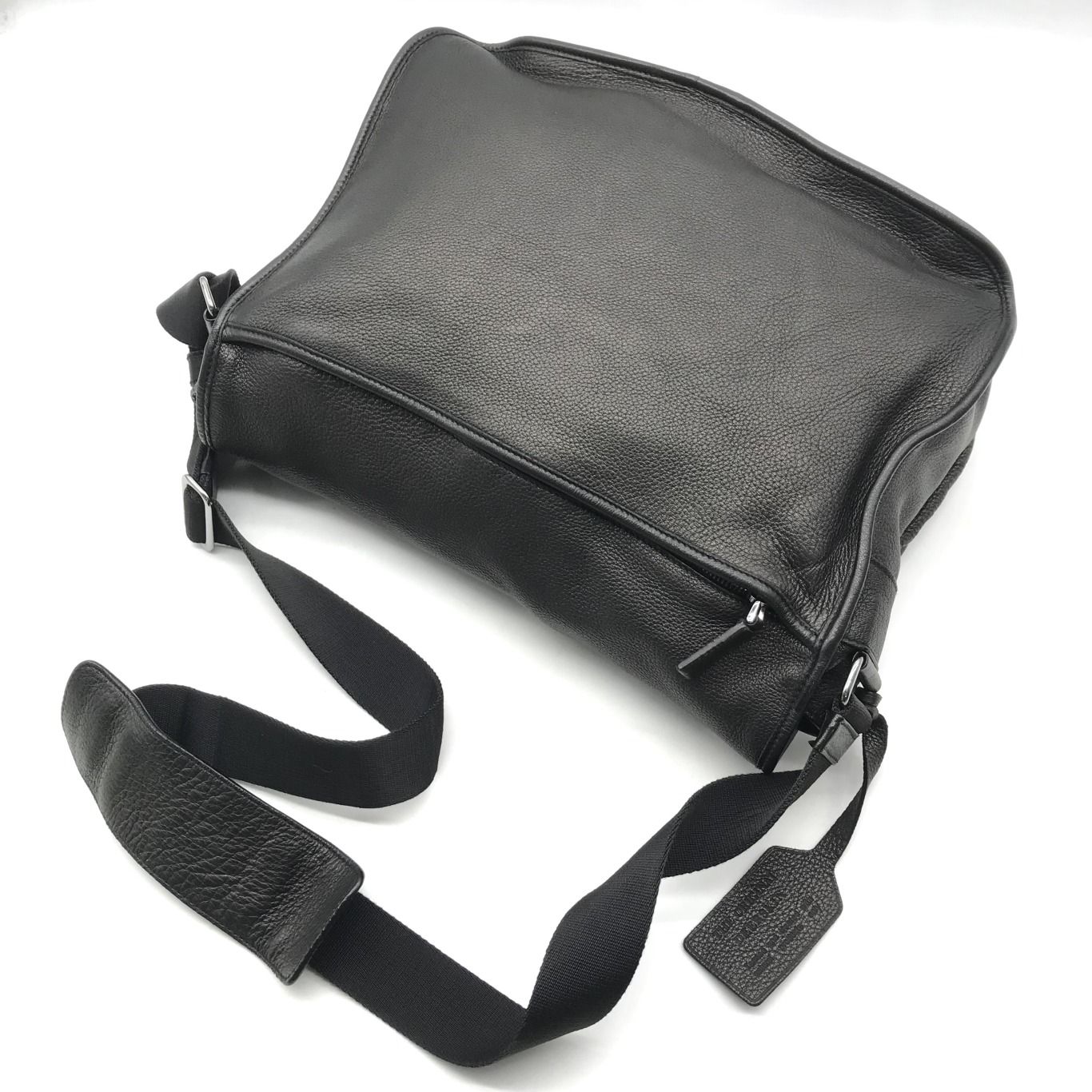 美品 PRADA プラダ 鹿革 ディアスキン メッセンジャー ショルダー バッグ ブラック a2543 PRADA プラダ 鹿革 ディアスキン メッセンジャー ショルダー バッグ