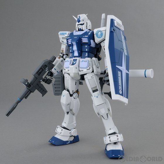 ガンダムベース限定 MG 1/100 RX-78-2 ガンダムVer.3.0(ガンダムベースカラー) 機動戦士ガンダム プラモデル(5058910) バンダイスピリッツ