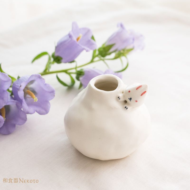 瀬戸染付猫とうさぎの図徳利　花瓶　箱なし 瀬戸染付猫とうさぎの図徳利 花瓶 箱なし