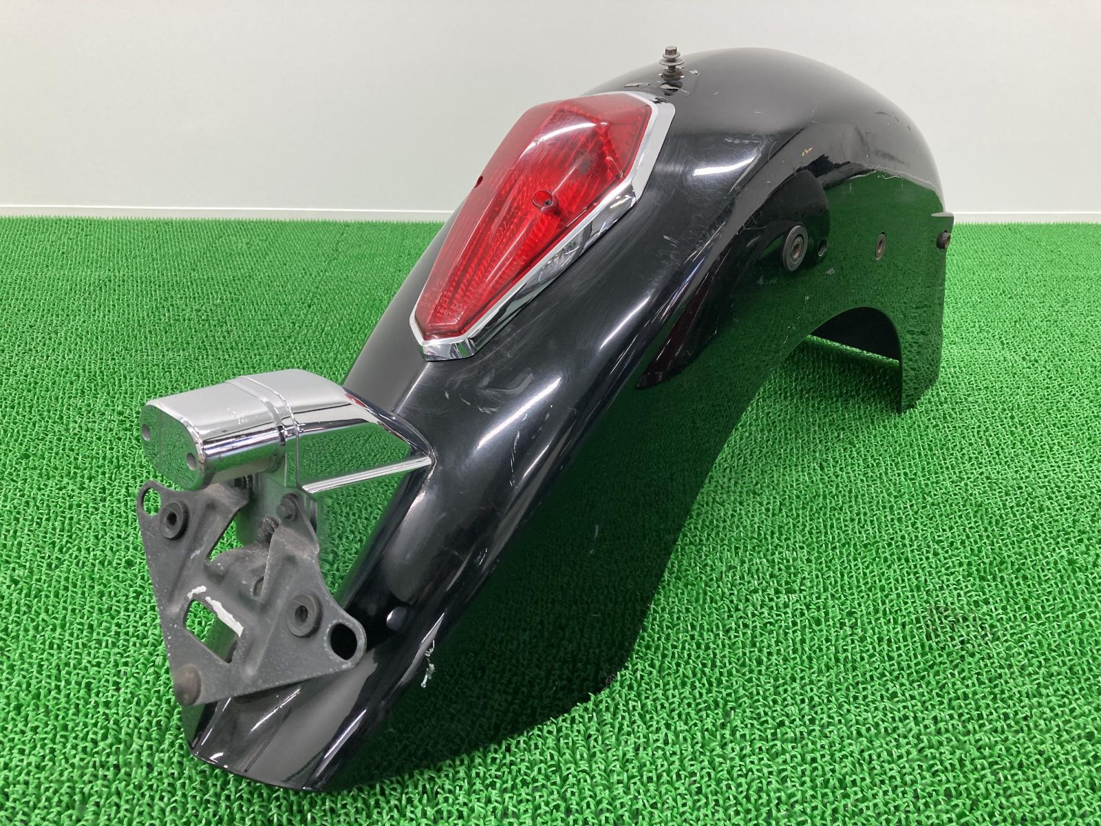 シャドウ750 リアフェンダー MEG ホンダ 純正 中古 バイク 部品 RC50 SHADOW750 テールランプ インナーステー ペイント素材に