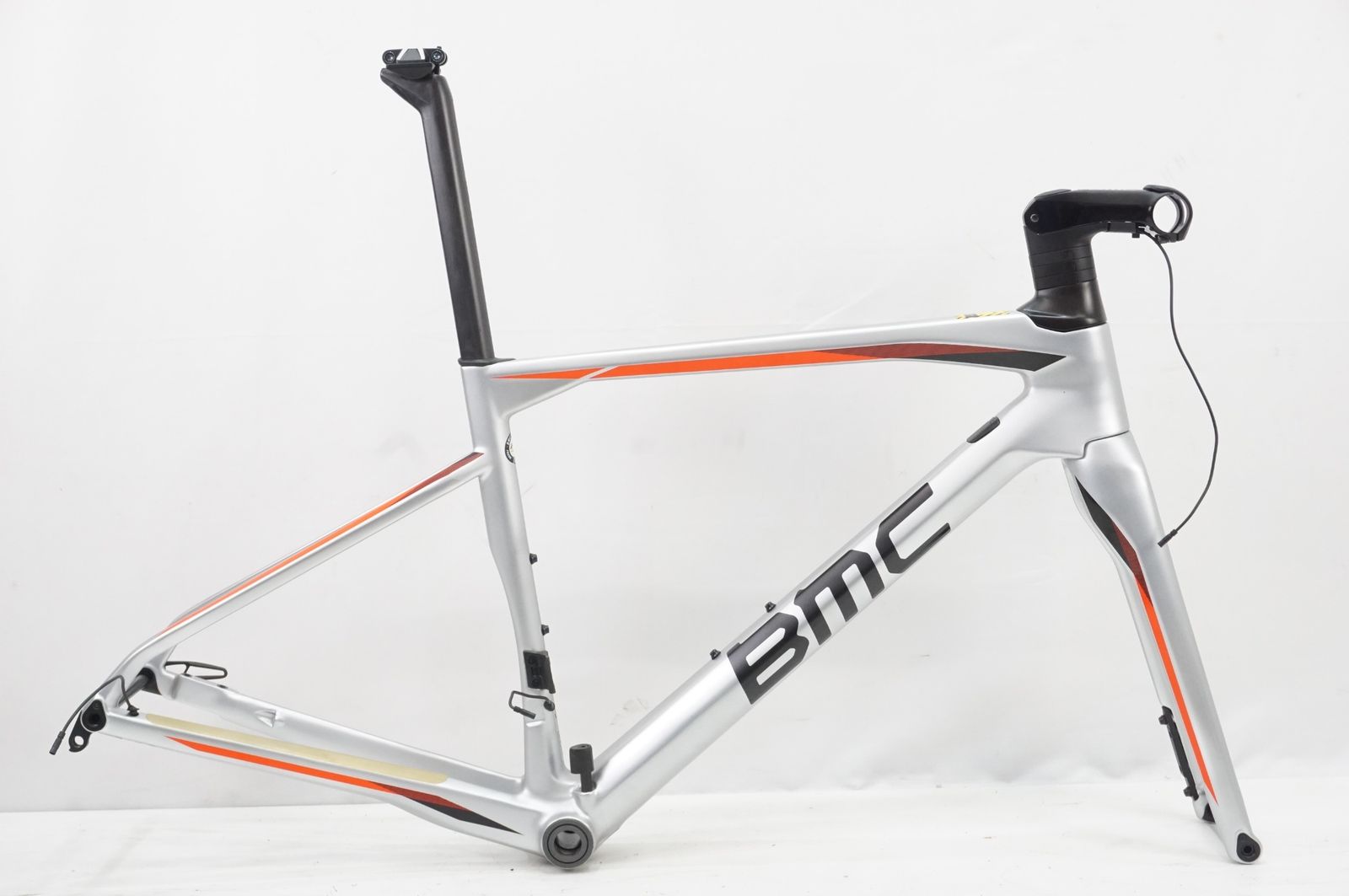 BMC 「ビーエムシー」 ROADMACHINE 01 LTD 2018年モデル フレーム