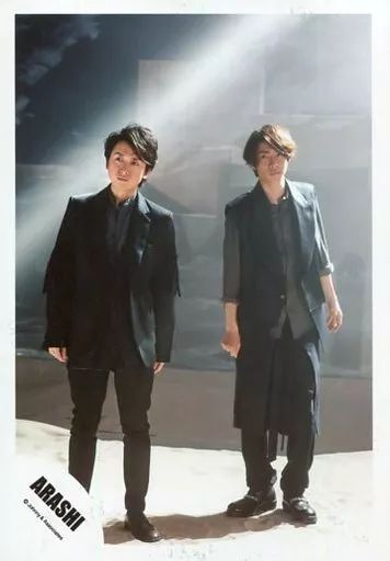 嵐　大野智　写真 Amazon.co.jp: ジャニーズ公式生写真 嵐【大野智】ARASHI