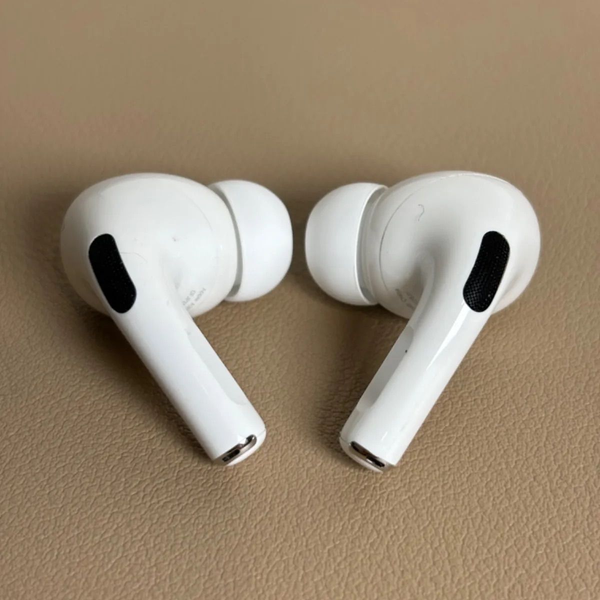 美品】AirPods Pro2 エアポッズ プロ 2世代 Apple アップル