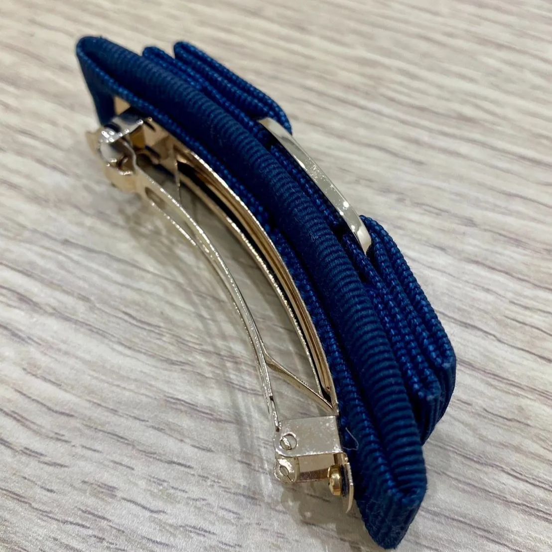 Ferragamo フェラガモ バレッタ 髪留め ネイビー ゴールド金具