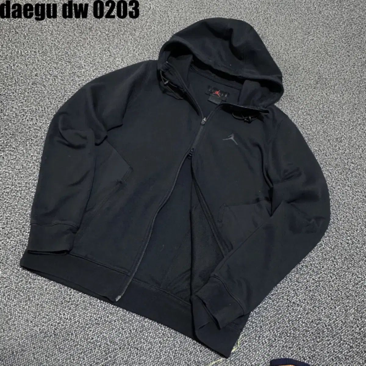 Jordan ジップアップフード付きジャケット 黒 【公式通販】
