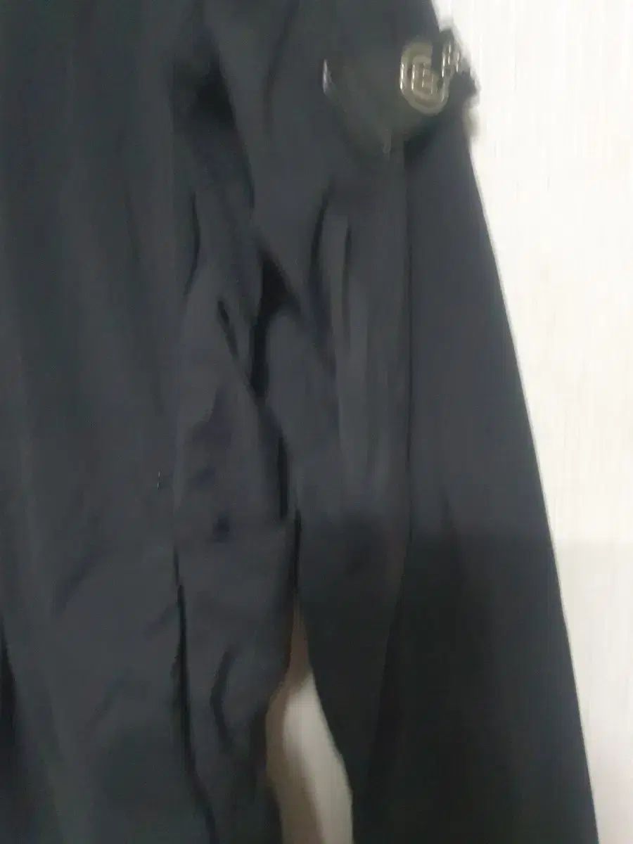 ウィンドブレーカー