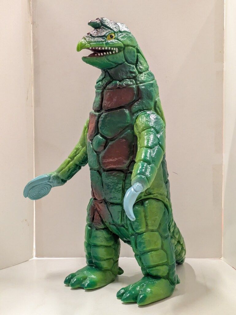 中古品】 ジャミラ 復刻版怪獣シリーズ 円谷プロ ブルマァク B−CLUB B