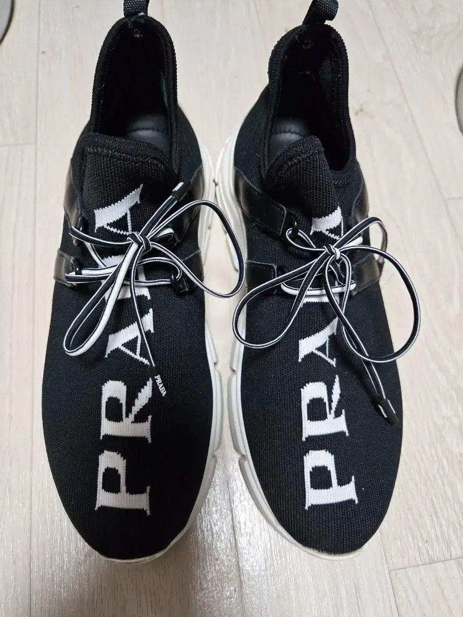 mcqueen アレキサンダーマックイーン