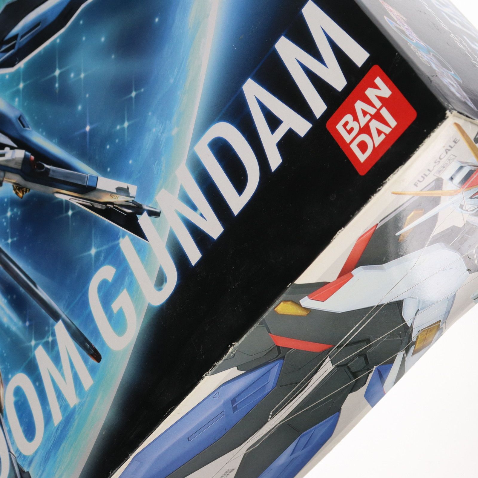 プラモデル　1/60 ZGMF-X20A ストライクフリーダムガンダム ライトニングエディション 「機動戦士ガンダムSEED DESTINY」 [0138609] 1/60 ストライクフリーダム ライトニングエディション｜バンダイ