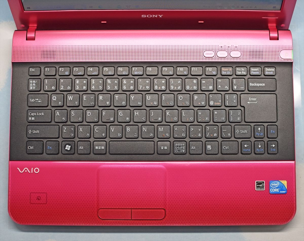 SONY 大人気の赤 VAIO♪ 新品256GB SSD、Core i3、Bluetooth、カメラ