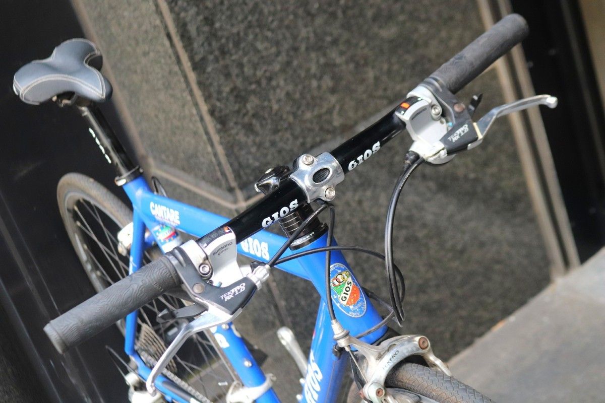 フラットバーロード 東京南麻布店