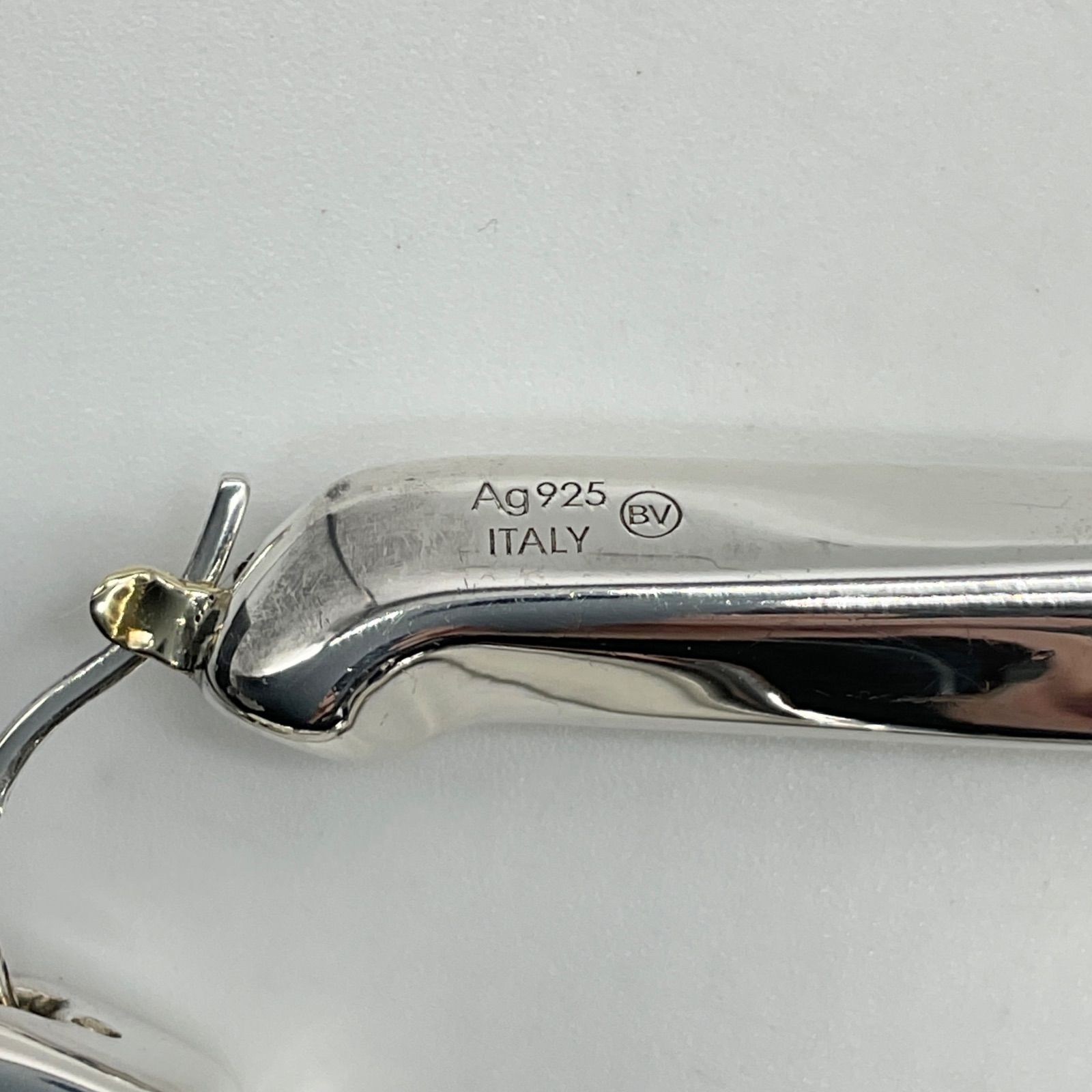 ボッテガヴェネタ　エッセンシャル トライアングルフープ ピアス　シルバー BOTTEGA VENETA ボッテガヴェネタ ピアス 608588 VAHU0