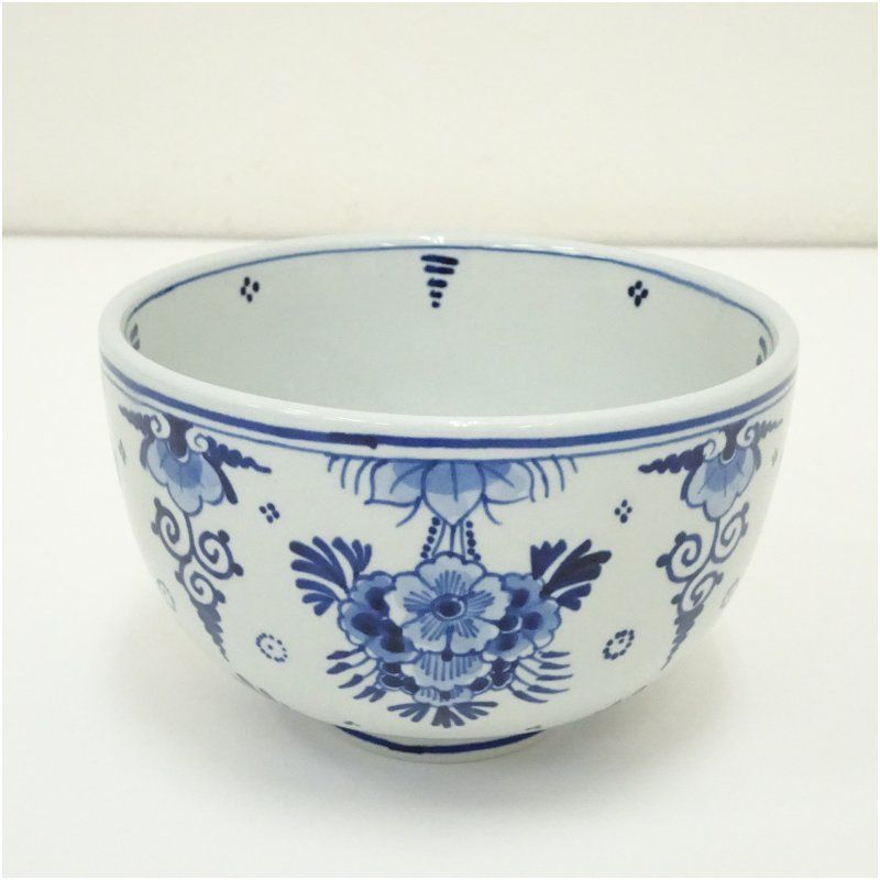 逢絢亭・新品】茶道具 茶碗 京焼 雛に花菱の図 伊坂清香 共箱入り 〇