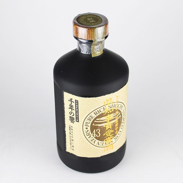 泡盛 千年の響 かめ壷貯蔵 7年古酒 43度,720ml 令和5年度泡盛鑑 泡盛 千年の響 かめ壷貯蔵 7年古酒 43度,720ml 令和5年度泡盛鑑