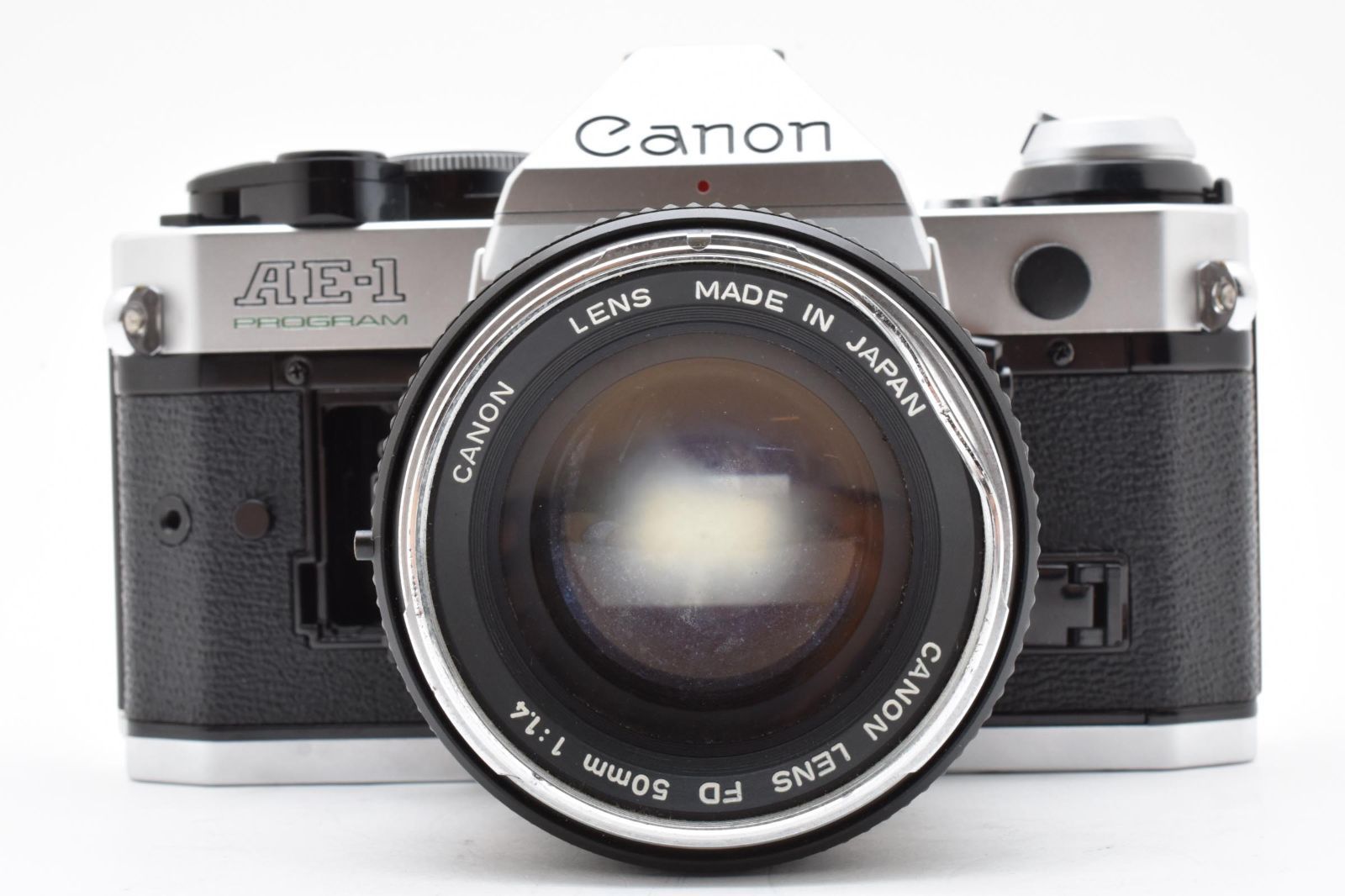 Canon キヤノン AE 1 Program ボディ ホワイト FD 50 mm F 4 レンズ セット フィルムカメラ B 901 868