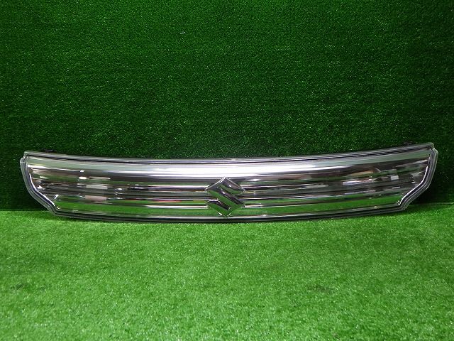 スペーシアカスタム イルミ付 グリル MK32S 42S 9248 72110-81M50 スズキ ホワイト 250912025