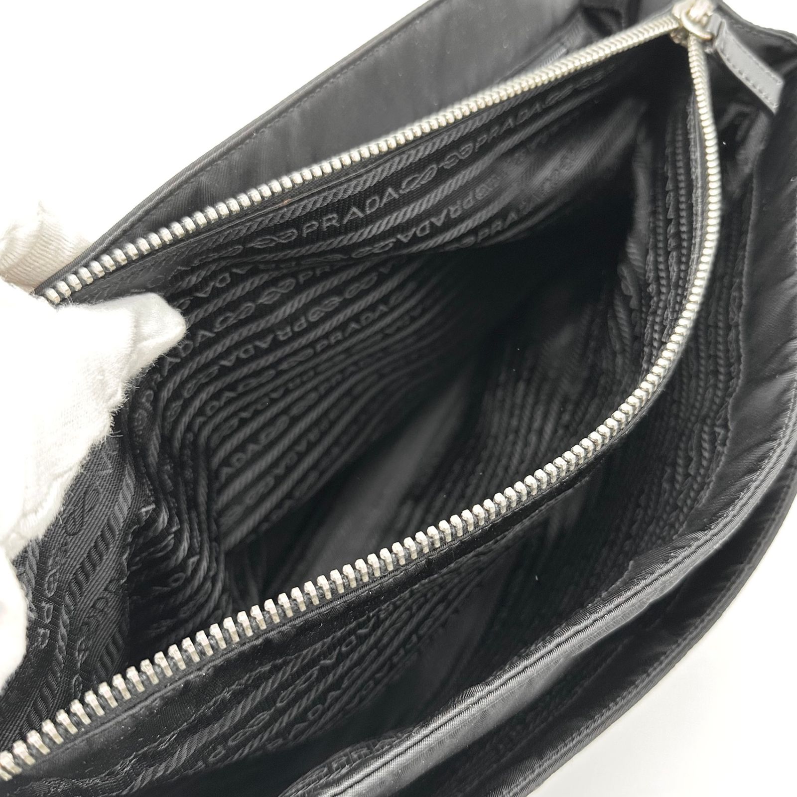 未使用品】✨定価23万円✨PRADA プラダ ビジネスバック ハンドバッグ