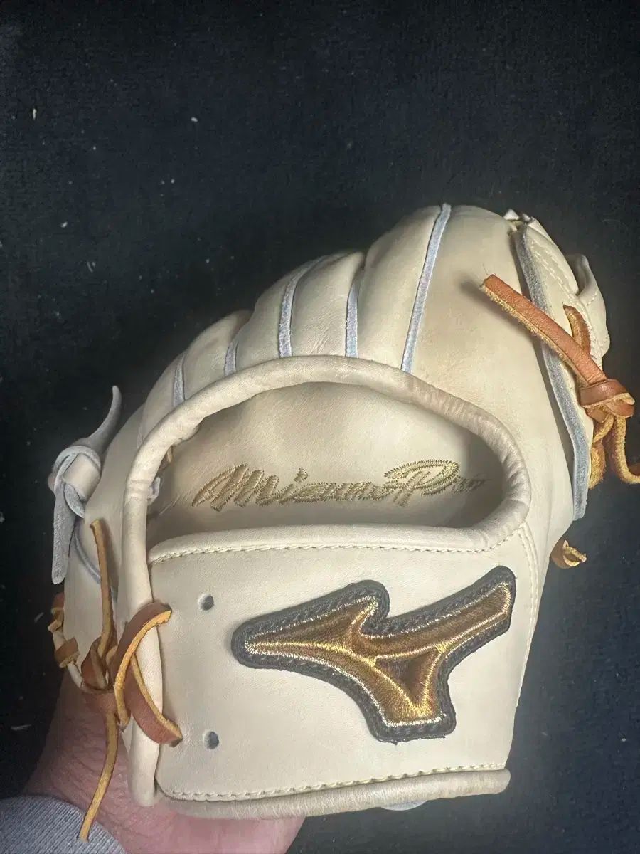 ーティス ジュニア