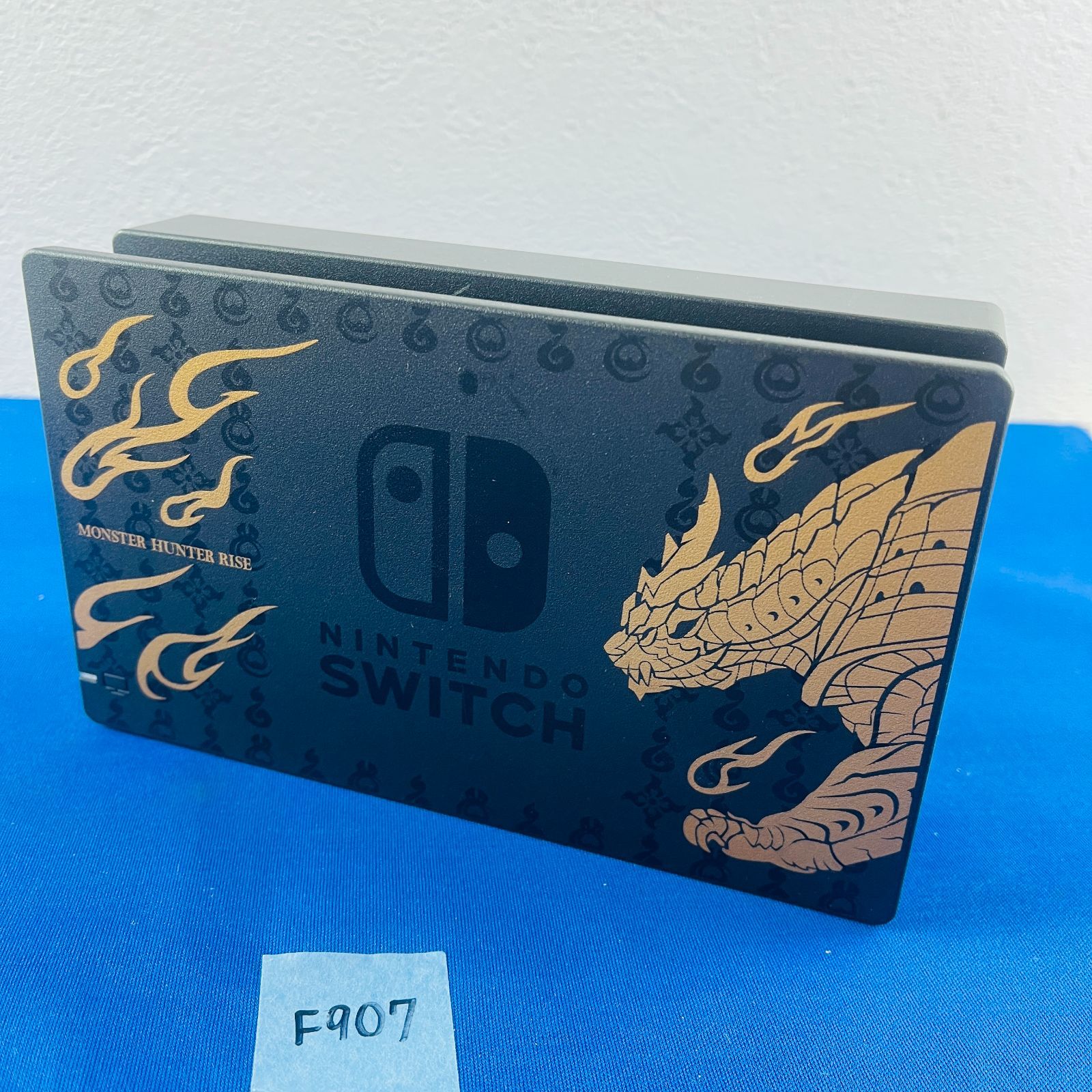 ◇F907【通電OK】Nintendo Switch モンスターハンターライズ