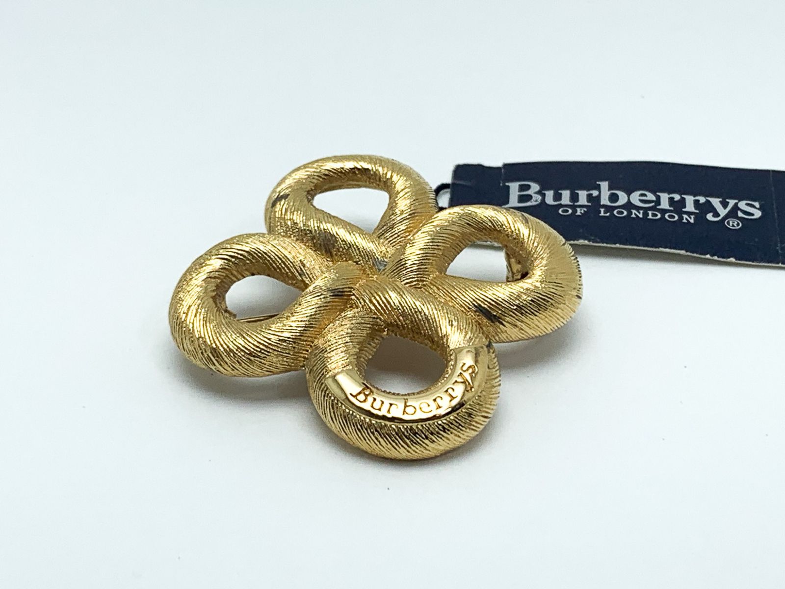 美品　Burberrys　バーバリー　ブローチ　ゴールド　ホース Burberrys バーバリーズ GP ゴールドカラー ブローチ ブランド