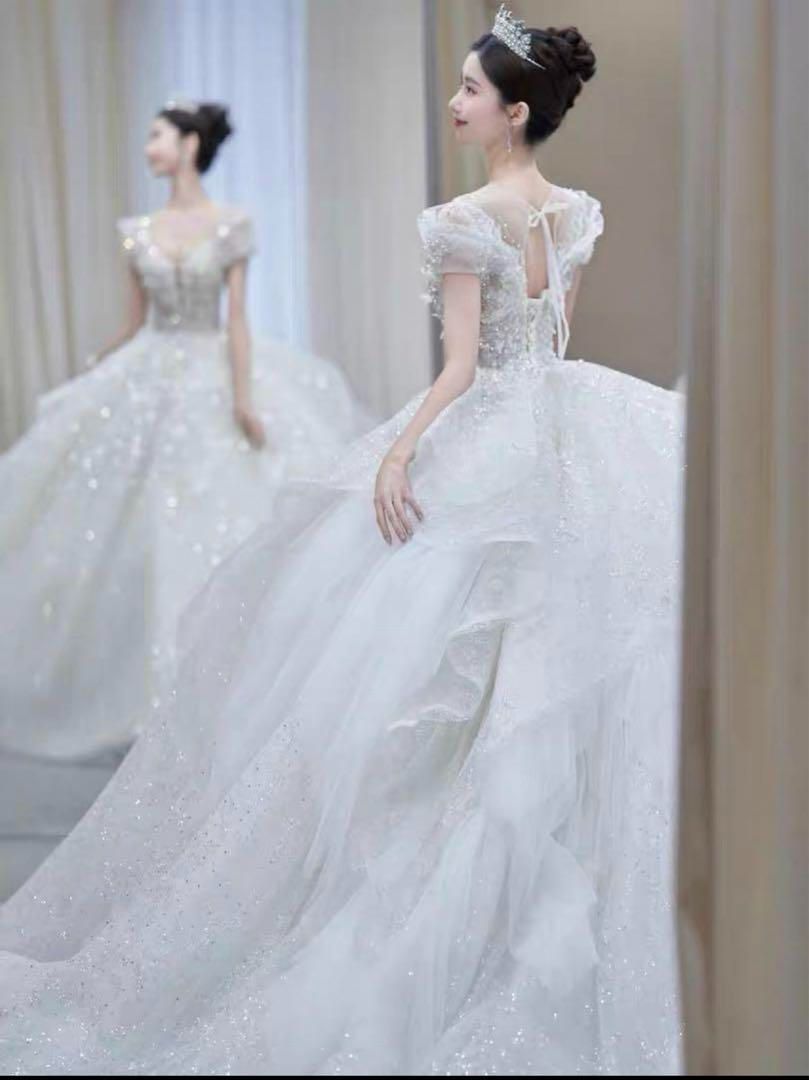 25年新作 ウェディングドレス キラキラストーン＆パール