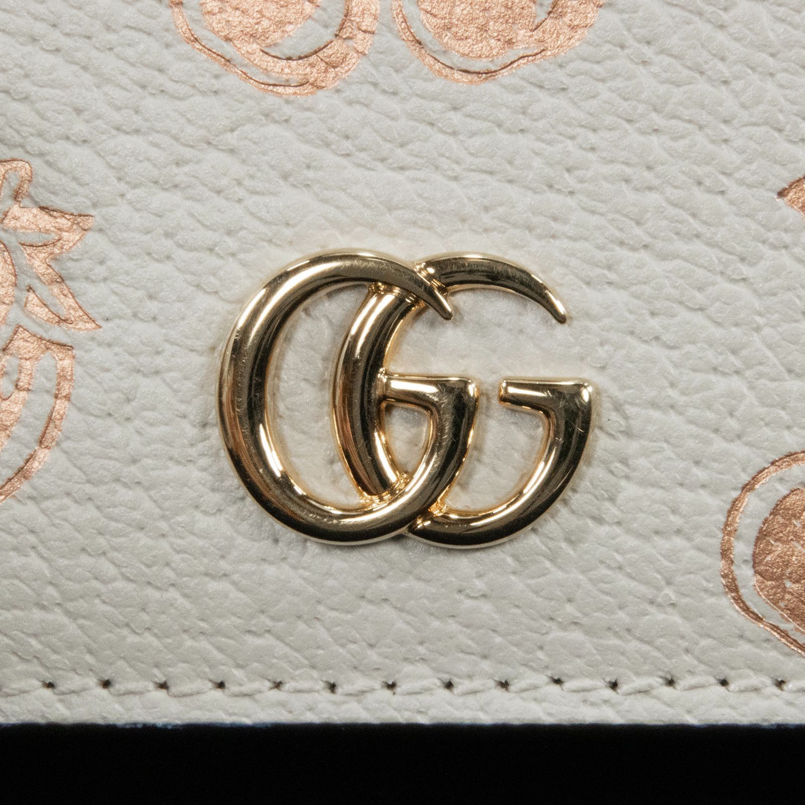 正規品　極美品　グッチ財布　グッチggマーモント グッチストロベリー 本物 送料無料 グッチ 短財布 二つ折り財布 レディース 2020年春