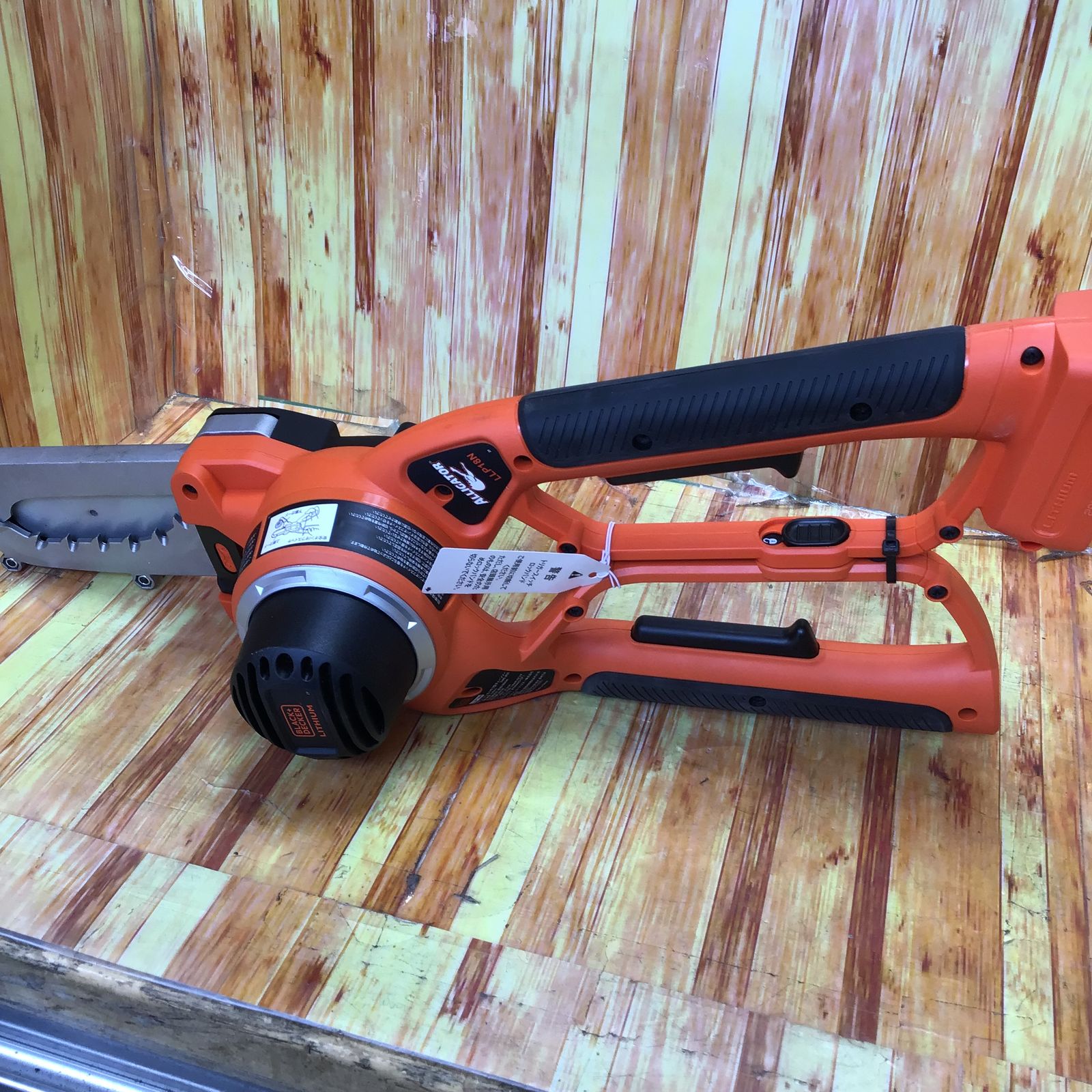 BLACK+DECKER コードレスハサミ型チェーンソー LLP18N【草加店 