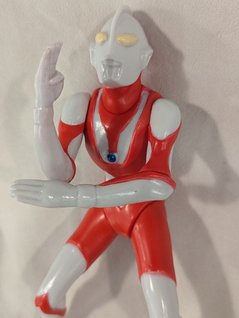 ヒカリトイズ リアルシリーズ ウルトラマン B TYPE ウルトラマン』に