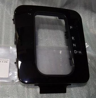 新品 純正品 スバル インジケータパネル シフトパネル 適合: インプレッサ