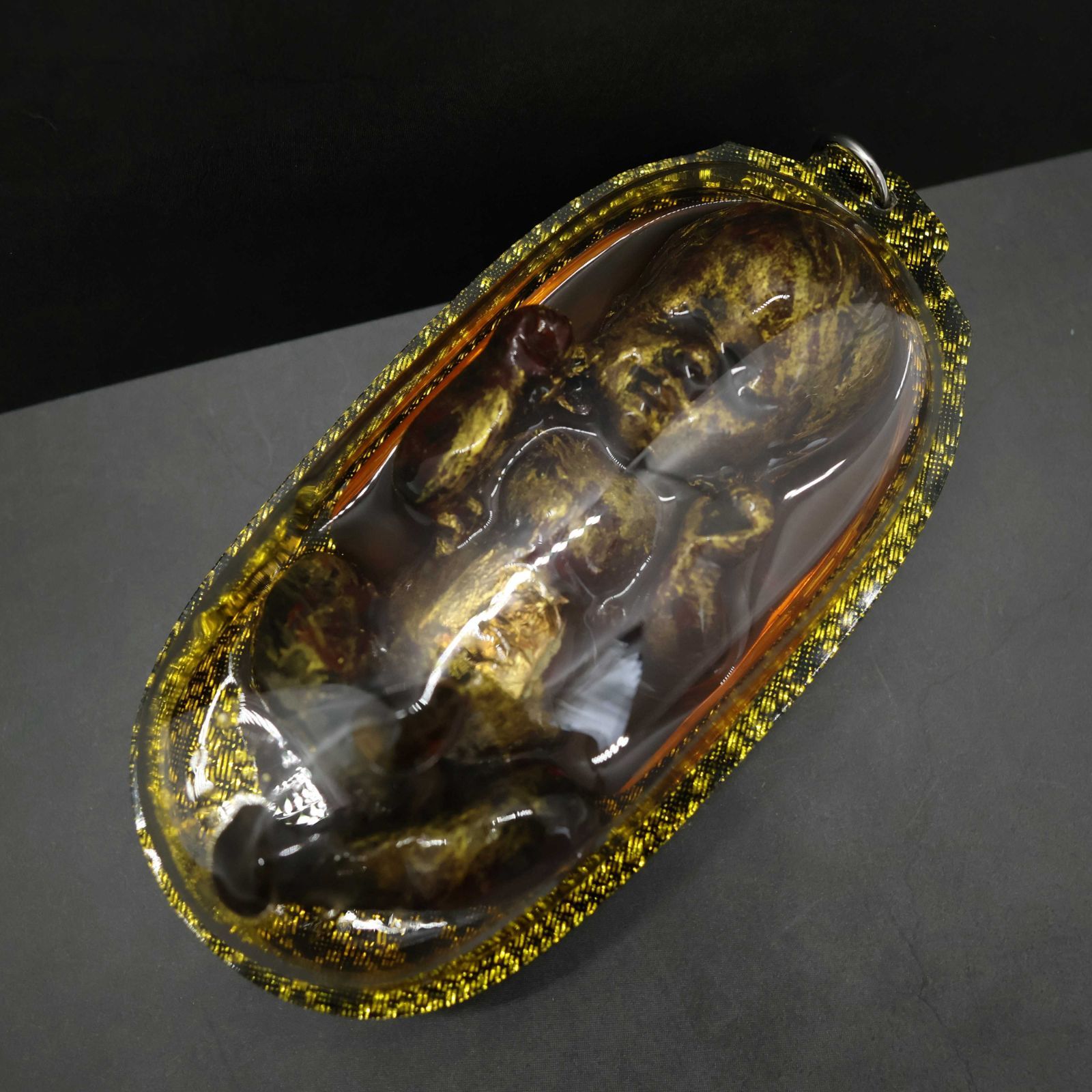 プラクルアン　オイル入り　胎児　タイの呪物　おまもり　呪物　クマントーン　御神体　タイのお守り　金運　商売繁盛　開運　魔除け　精霊信仰　アクセサリー　ペンダント