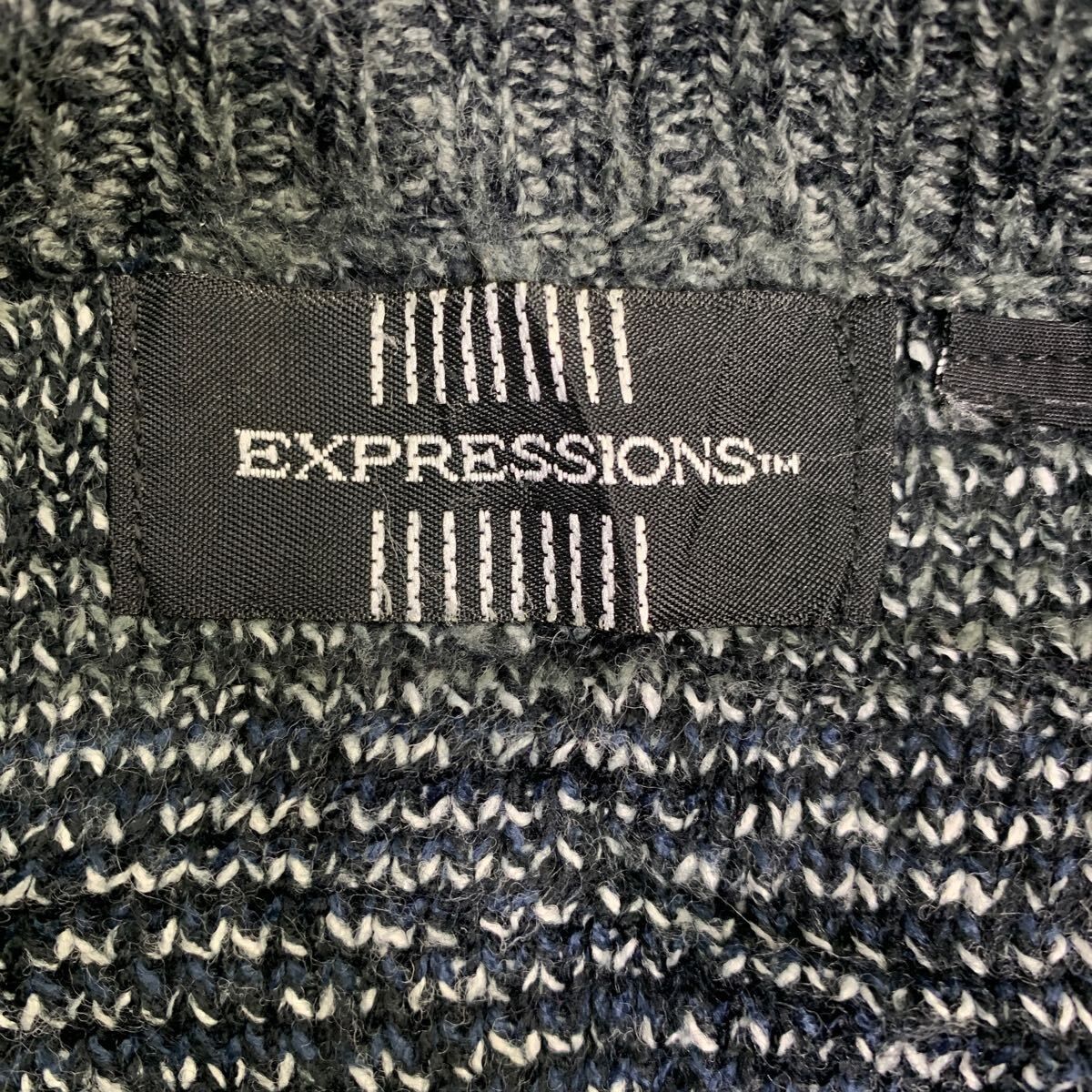 EXPRESSIONS 総柄ニットセーター Mサイズくらい エクスプレッション 