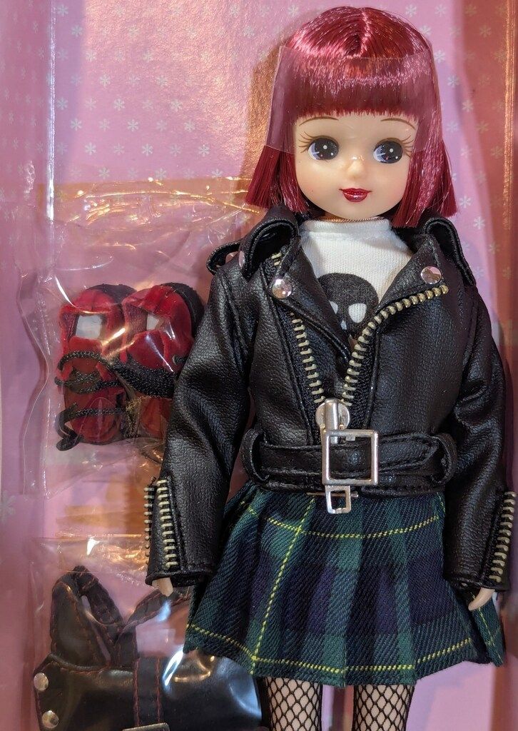 タカラ リカちゃん モモリータオリジナル パンクガールリカ 黒