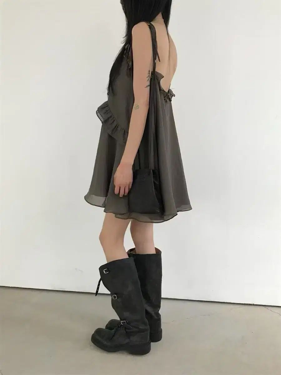 フリル ワンピース
