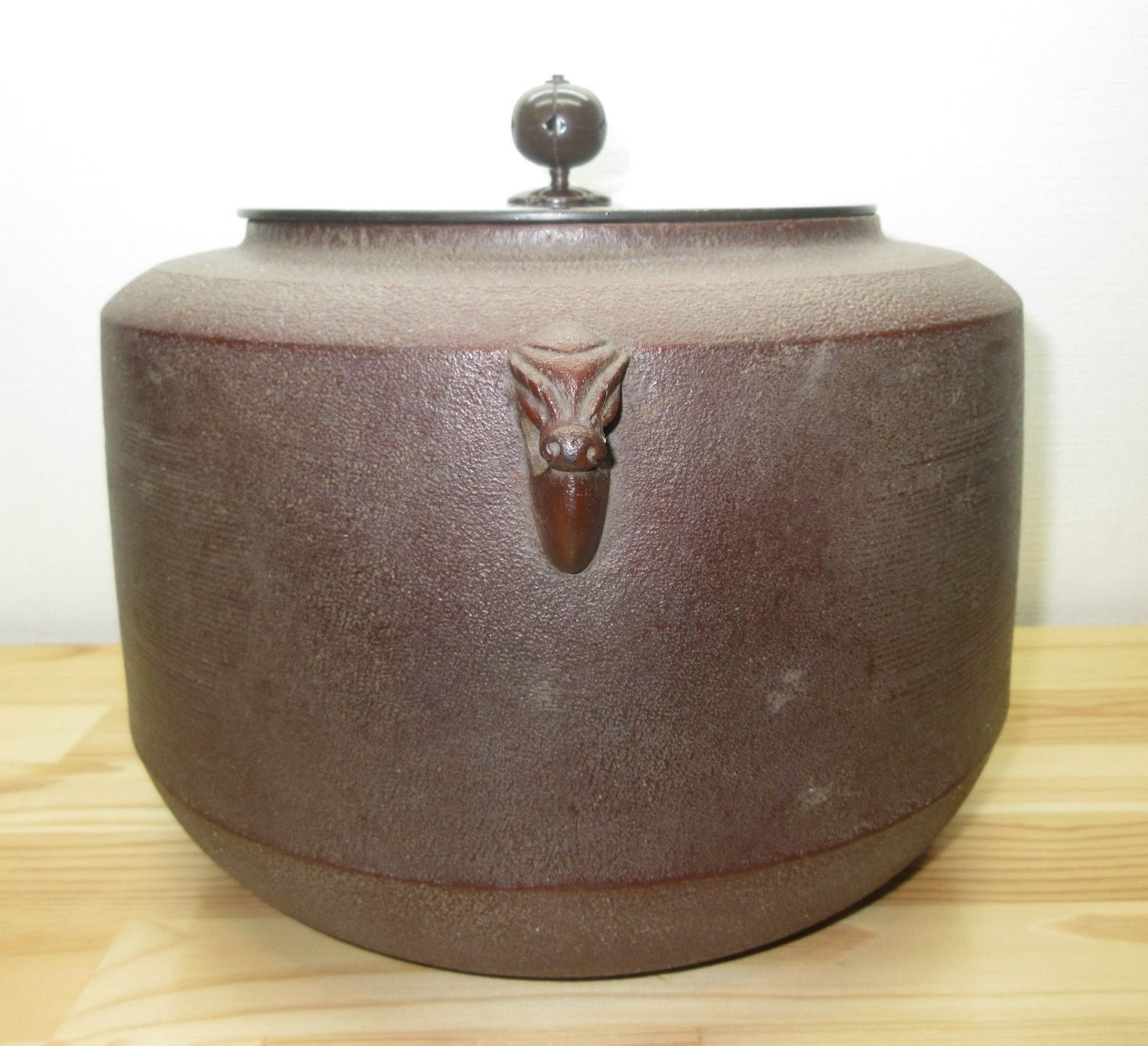 逢絢亭】茶道具 釜 筒釜 糸目模様 釜師 高橋敬典 共箱入り 逢